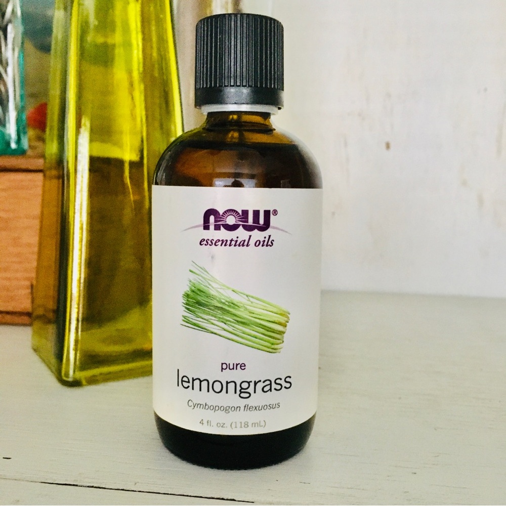 LP NOW Pure Lemongrass Essential Oil Amber Glass Bottle 4 Oz